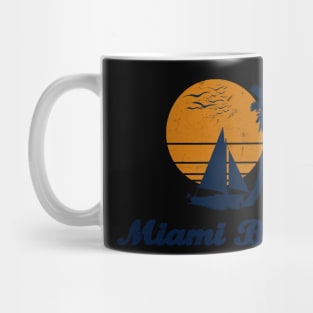 Miami Beach Summer Sunset Vintage Palm tree Design Mug